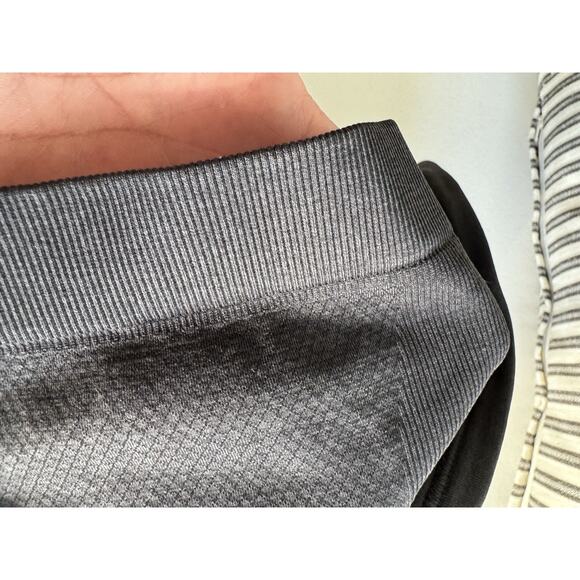 Lululemon Ebb To Street Ribbed Racerback Tank Top II Black 8 2024 - Picture 3 of 4